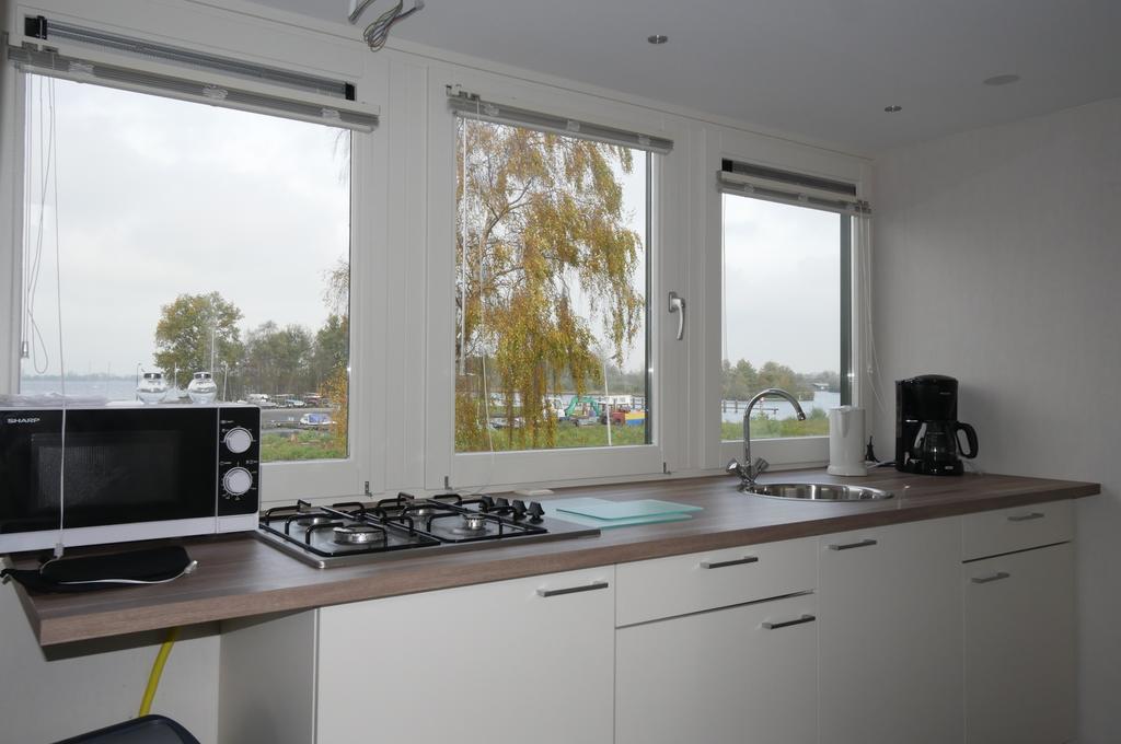 Visserslust - Woonboten & Appartementen Vinkeveen Room photo