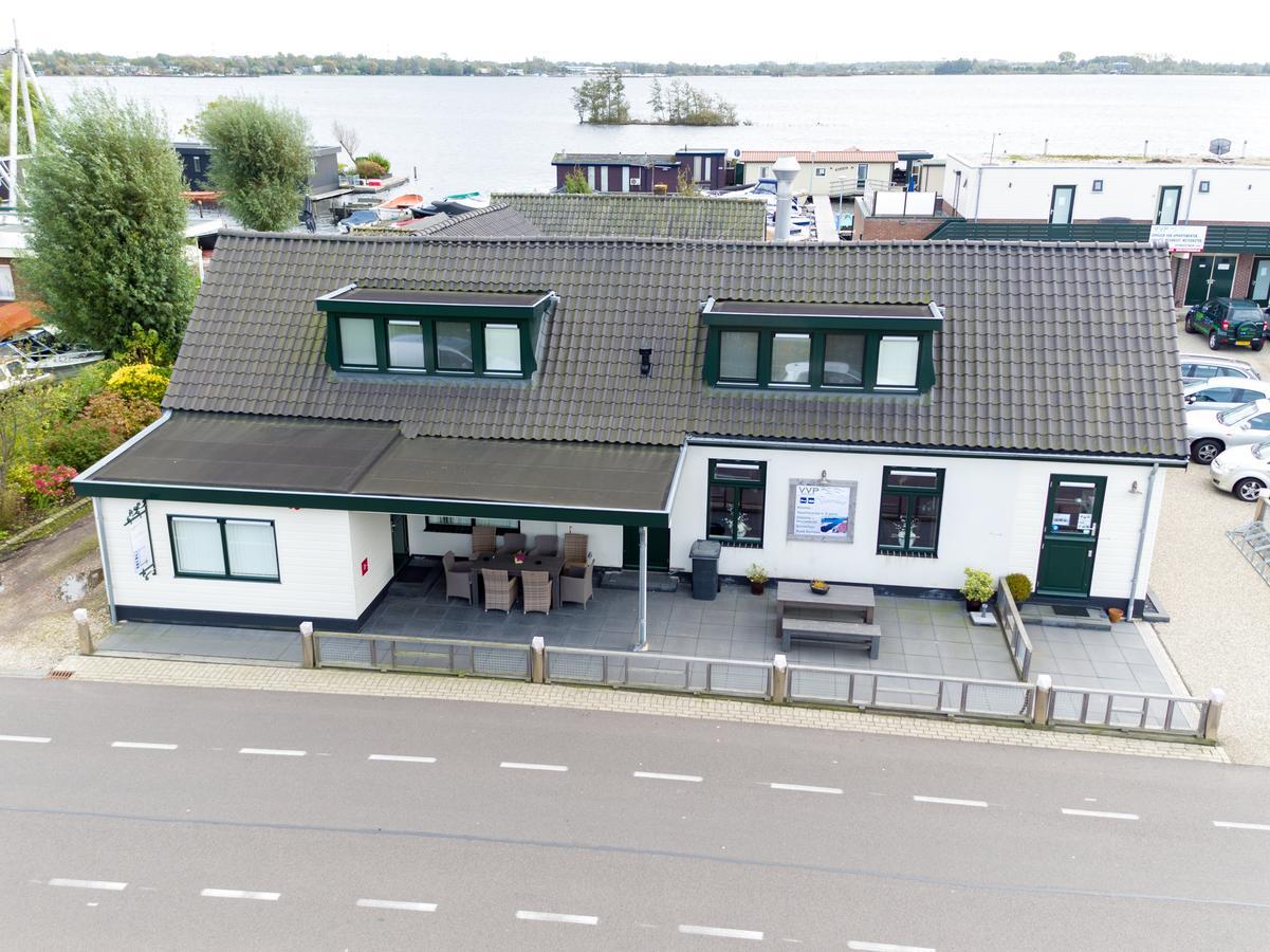 Visserslust - Woonboten & Appartementen Vinkeveen Exterior photo